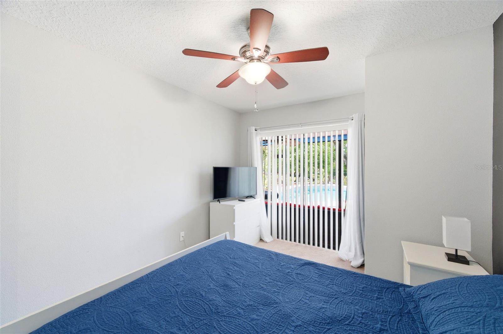 RUSTIC OAKS - Residential