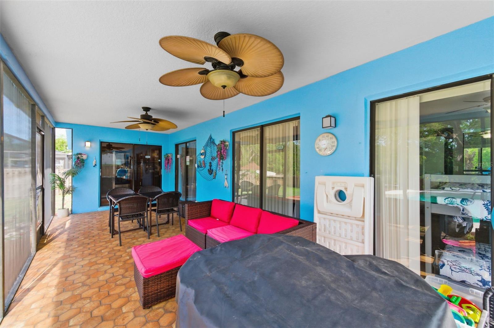 RUSTIC OAKS - Residential