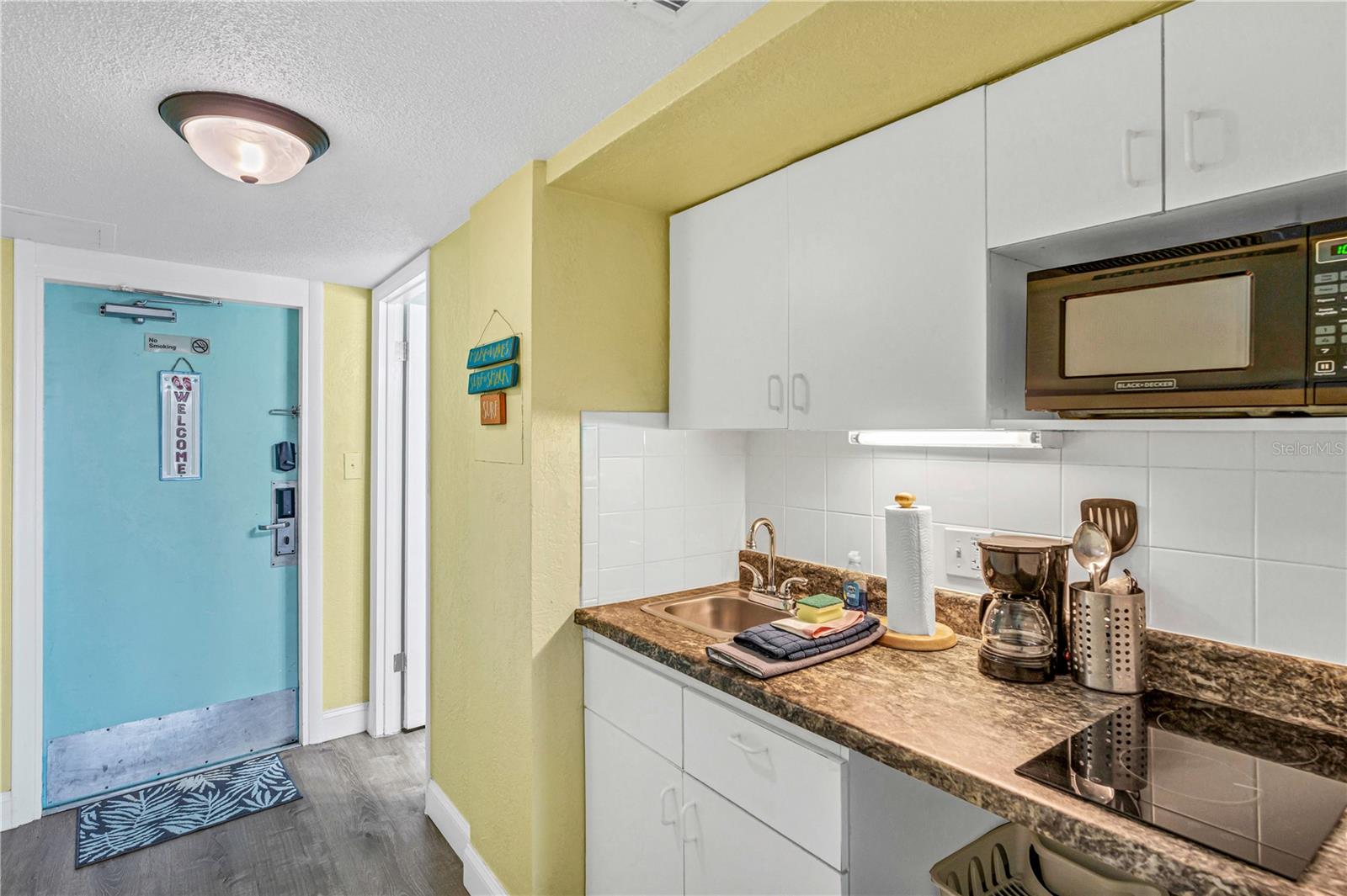 HAWAIIAN INN LC - Residential