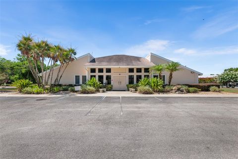 A home in LAKELAND