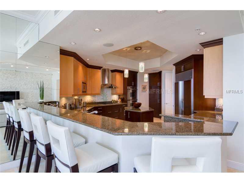 BEACH RESIDENCES - Residential