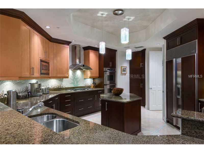 BEACH RESIDENCES - Residential