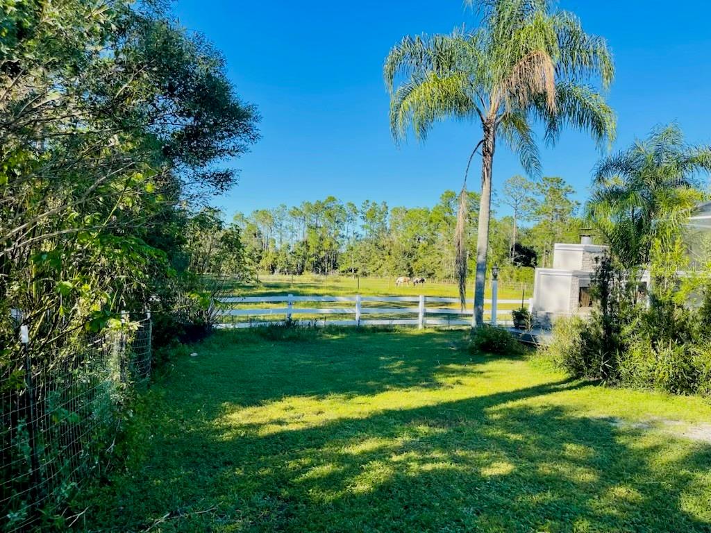 COUNTRY ACRES UNIT 04 - Residential