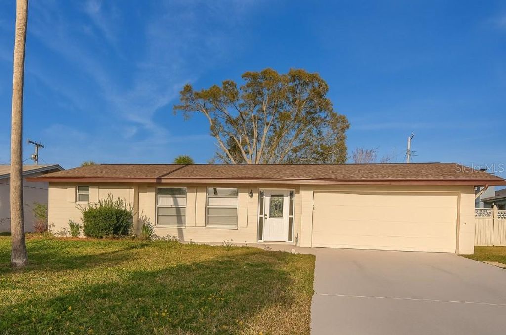 Photo of 1317 Margina Avenue, Daytona Beach, FL 32114 (MLS # O6356149)