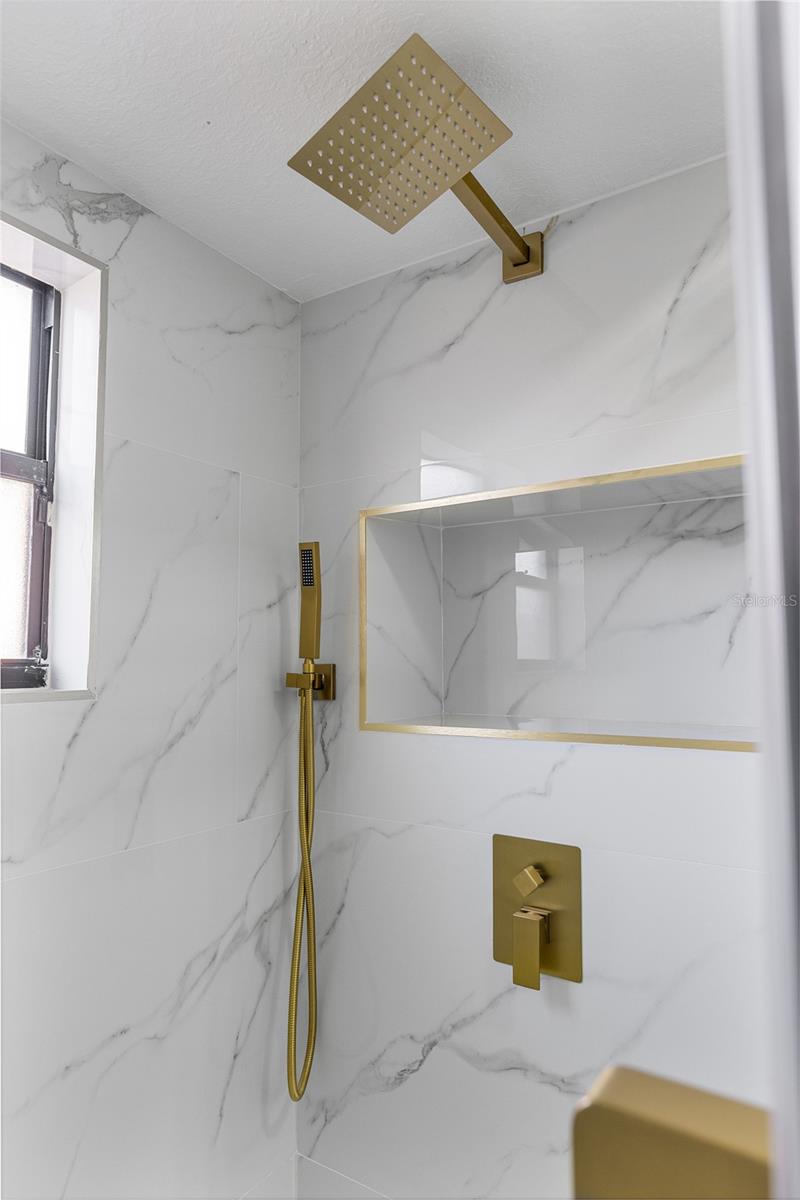 SOMERSET VILLAGE - Residential