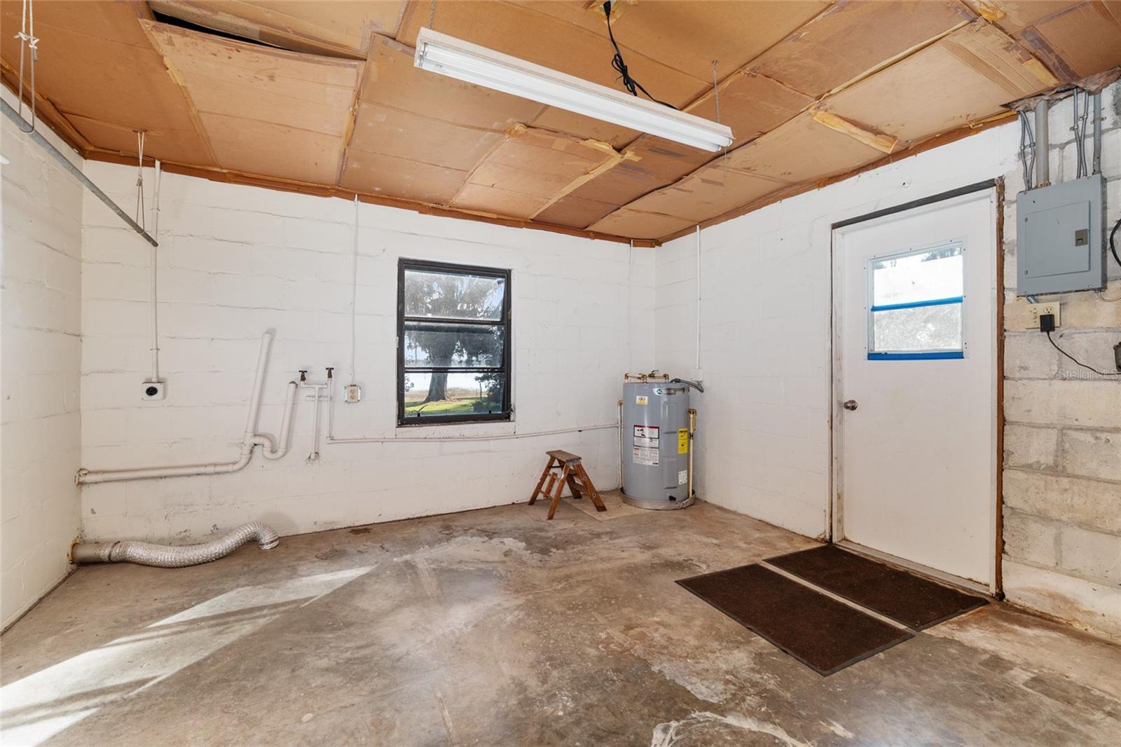 SUNSET HARBOR - Residential