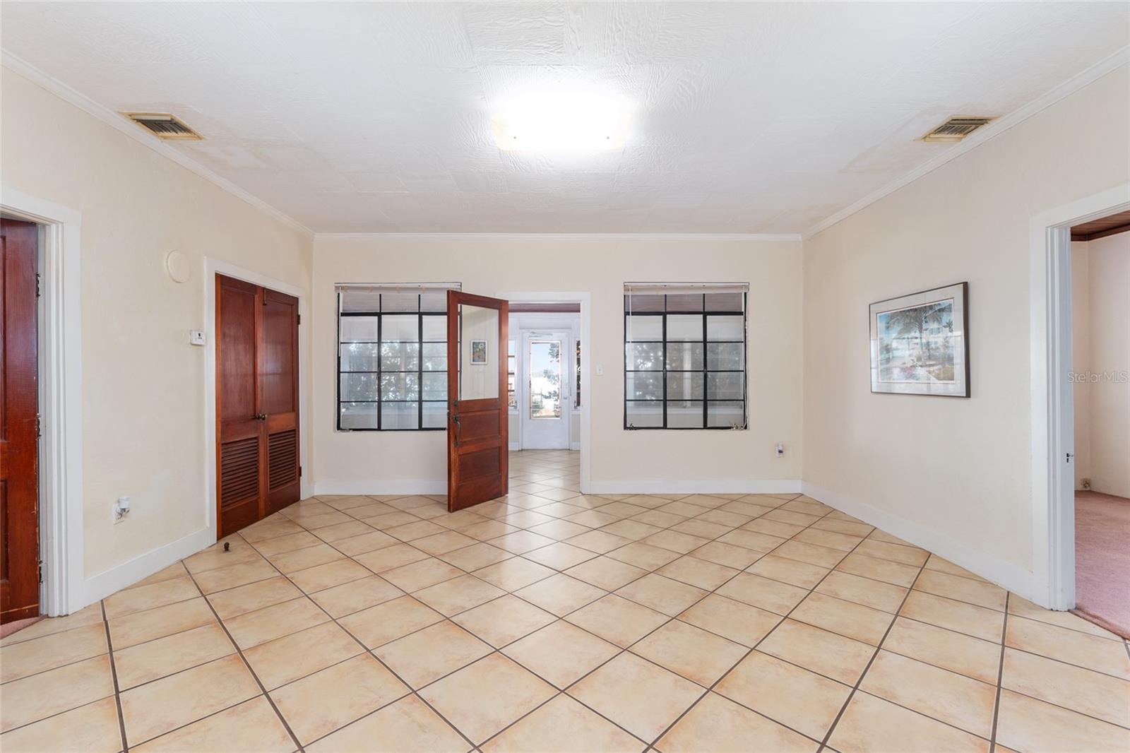 SUNSET HARBOR - Residential