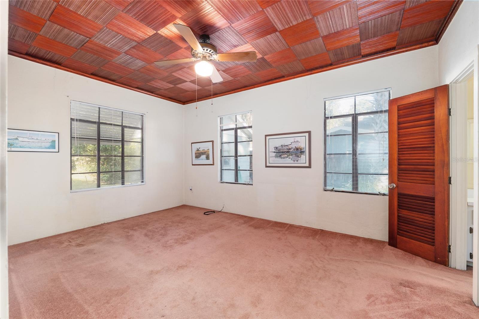 SUNSET HARBOR - Residential