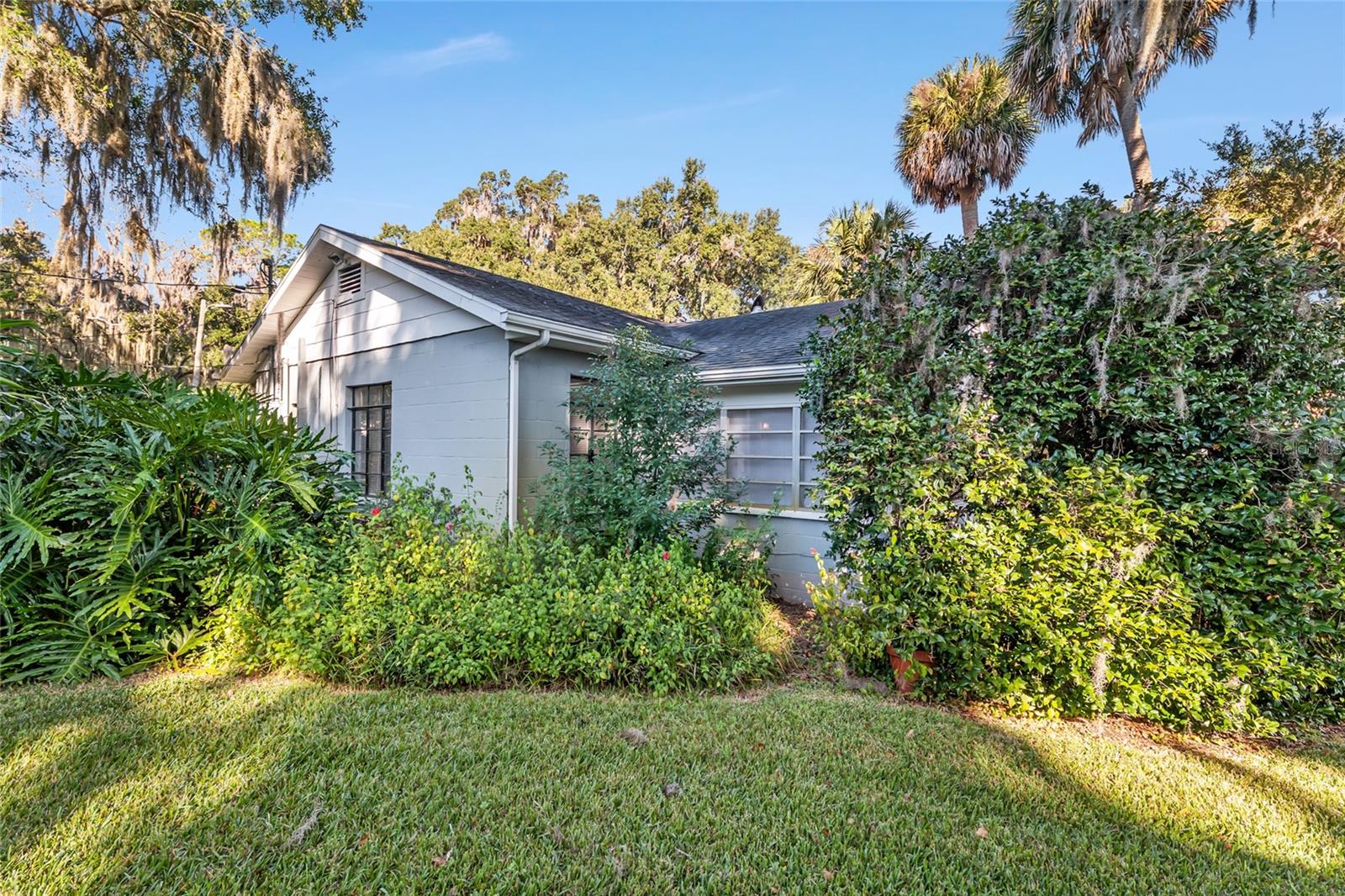 SUNSET HARBOR - Residential