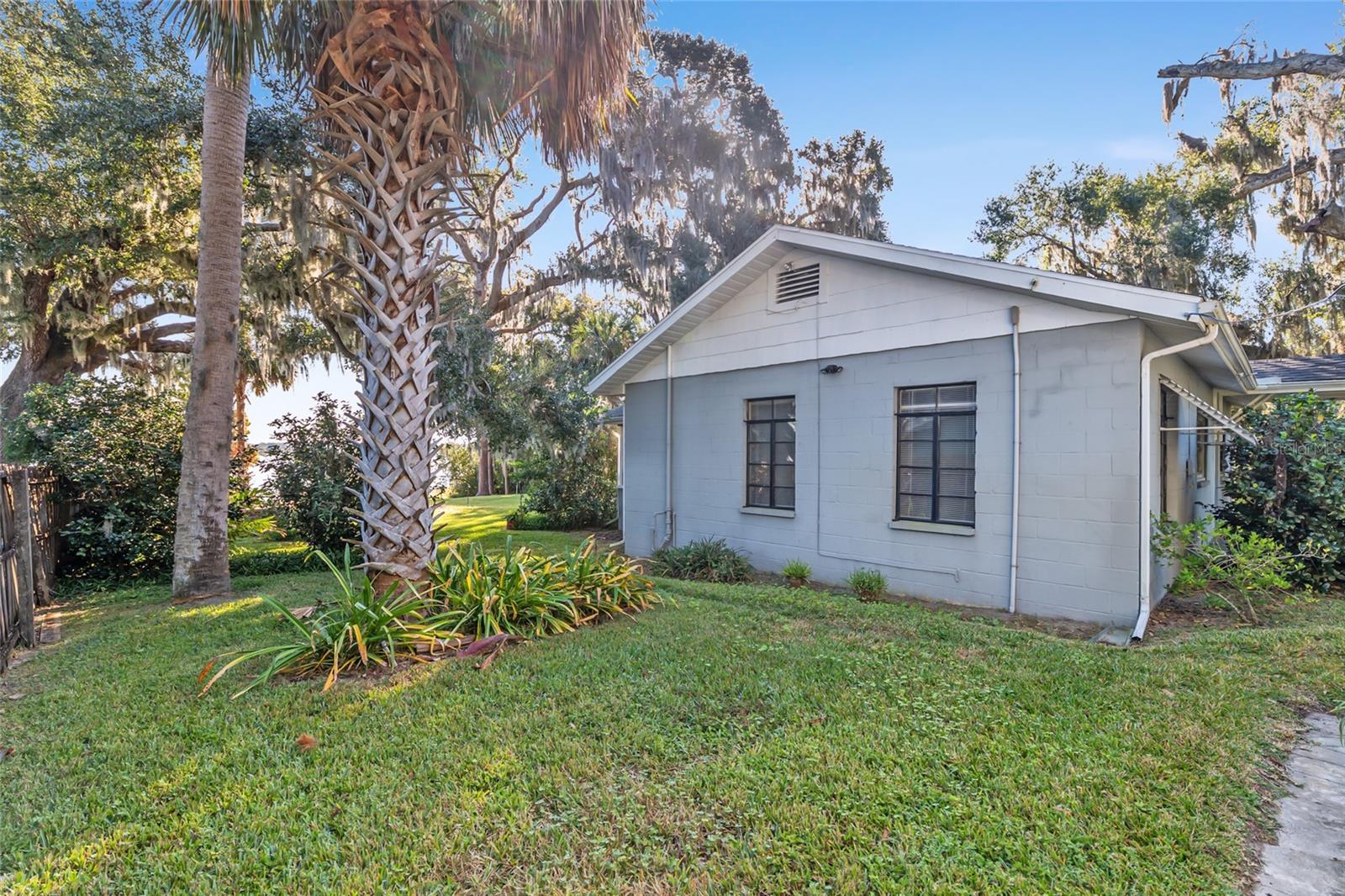 SUNSET HARBOR - Residential