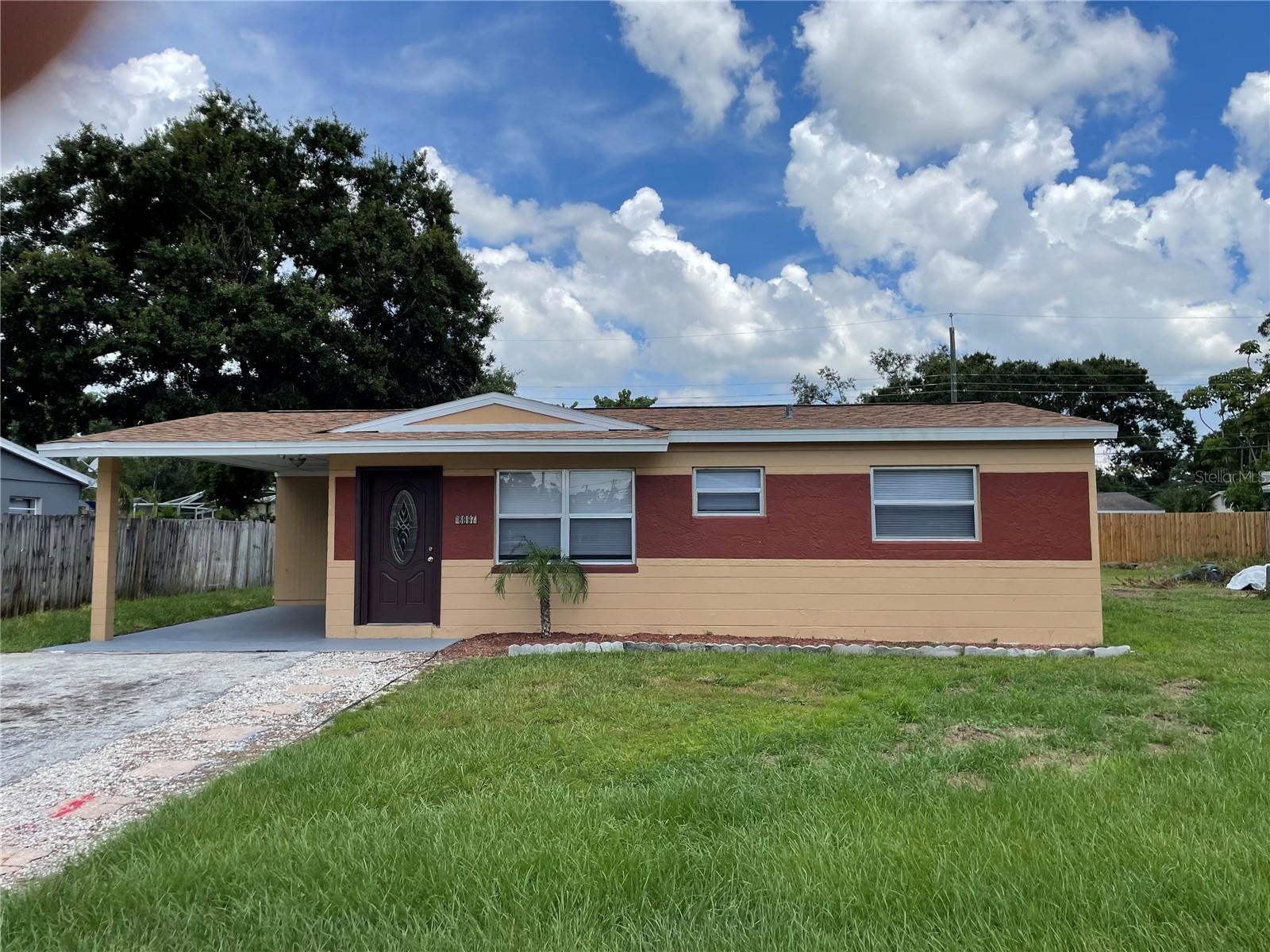 Nice house with tiles throughout, 3 bedrooms 1 bathroom, new kitchen cabinets, new refrigerator. living room, covered car port, laundry room with washer and dryer hook ups. Central AC and heat, large back yard.
It is located in the center of Pinellas park, off Park Blvd and Belcher Rd. close to major highways, shopping, restaurant and all beaches