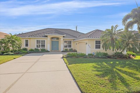 6112 SADDLEHORN AVENUE SARASOTA FL 34243