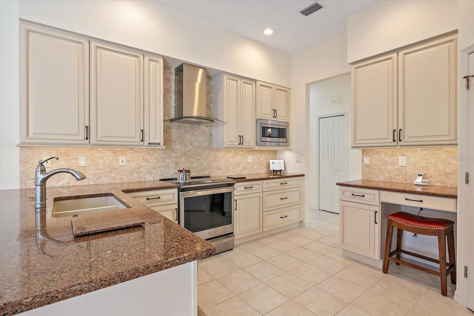 ARBOR LAKES B - Residential