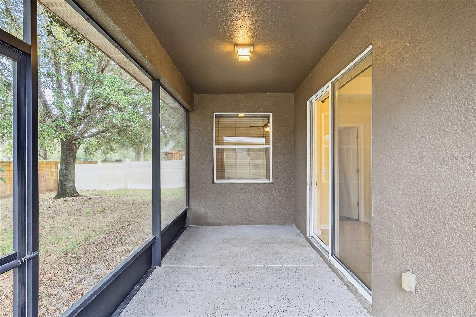 KENSINGTON MANOR L & O - Residential Lease