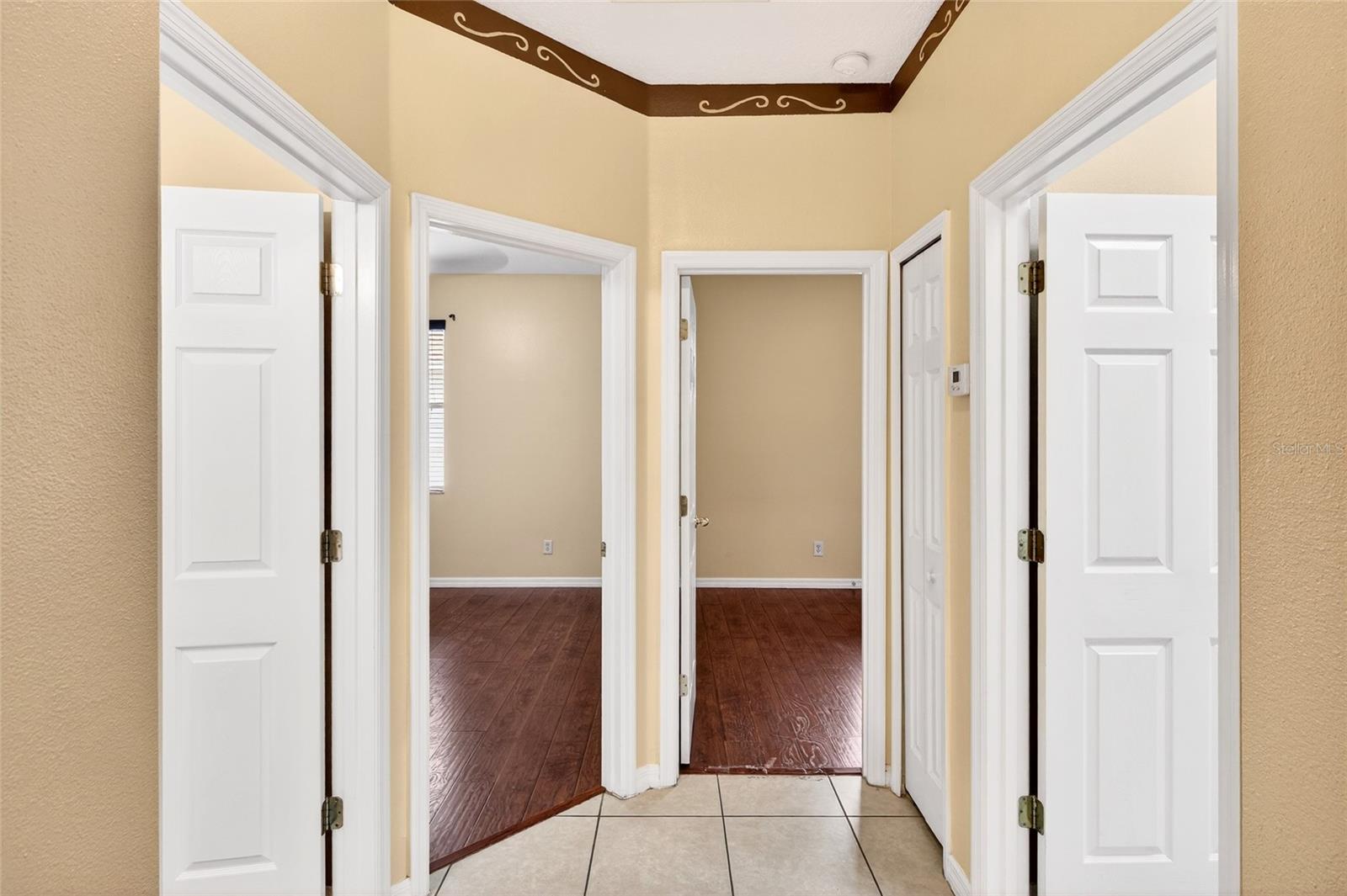 KENSINGTON MANOR L & O - Residential Lease