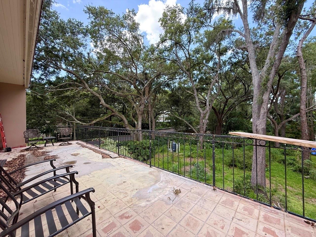 HAMMOCK WOODS - Residential