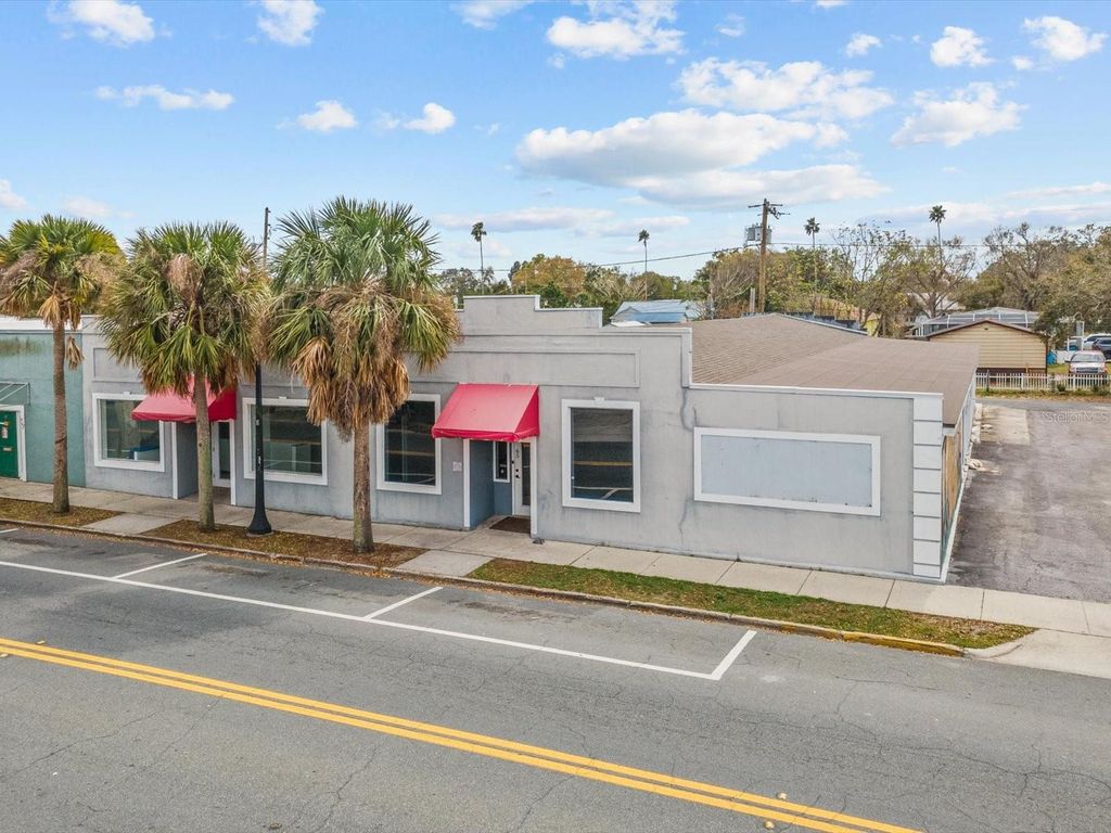 Photo of 61 W Central Avenue, Lake Wales, FL 33853 (MLS # O6283216)