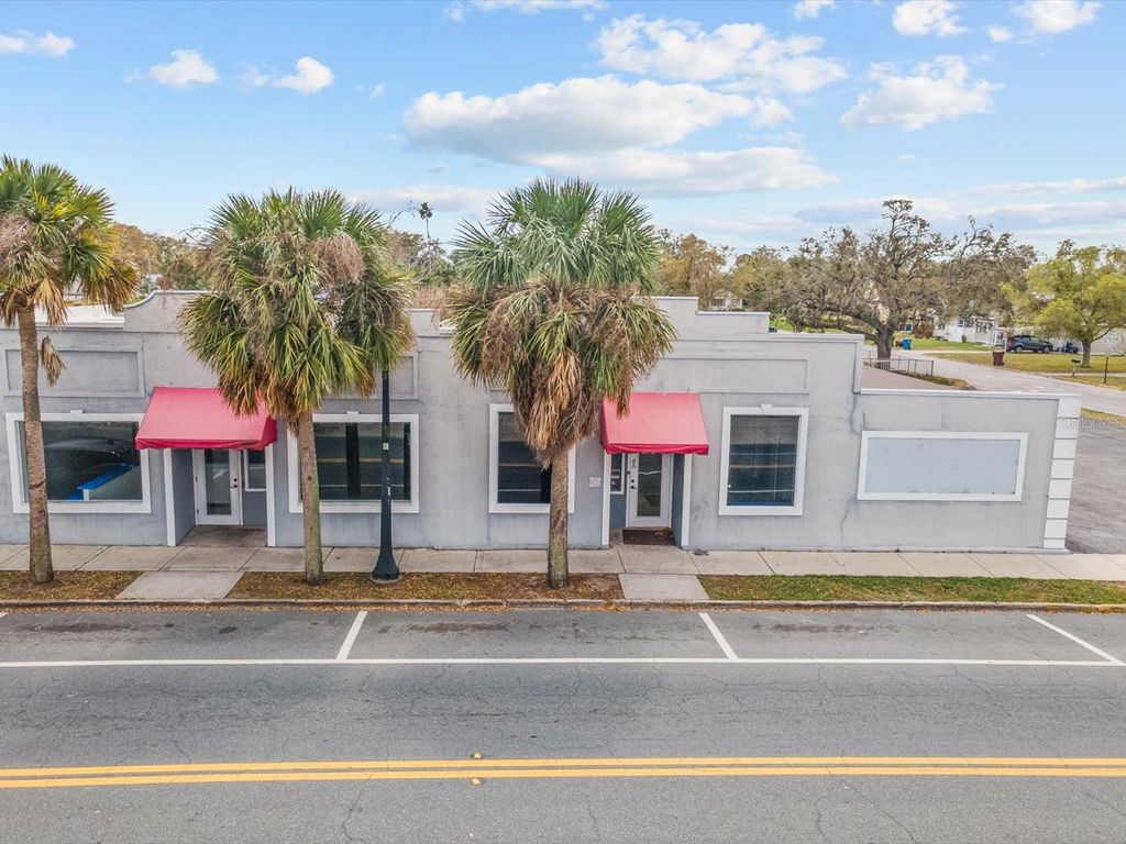 Photo of 61 W Central Avenue, Lake Wales, FL 33853 (MLS # O6283216)