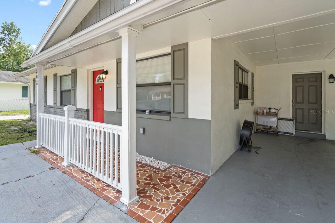 808 SE 18TH TERRACE