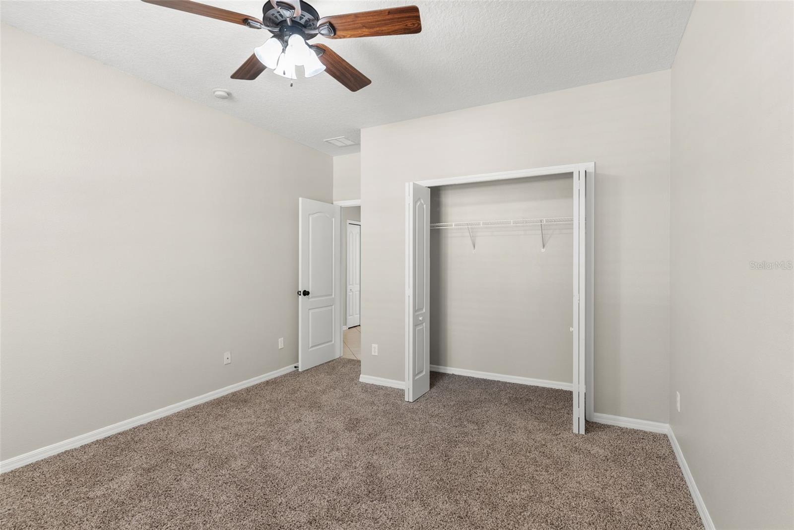 OAK LANDING - Residential