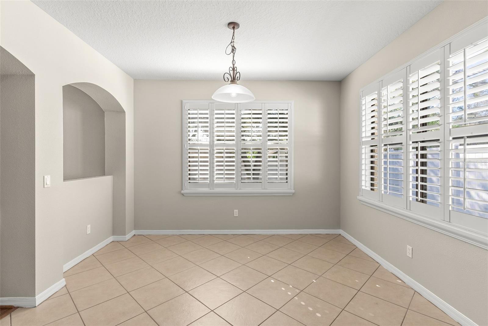 OAK LANDING - Residential