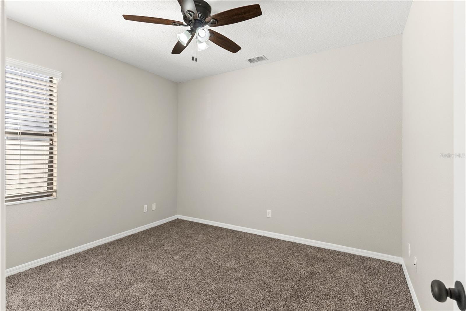 OAK LANDING - Residential