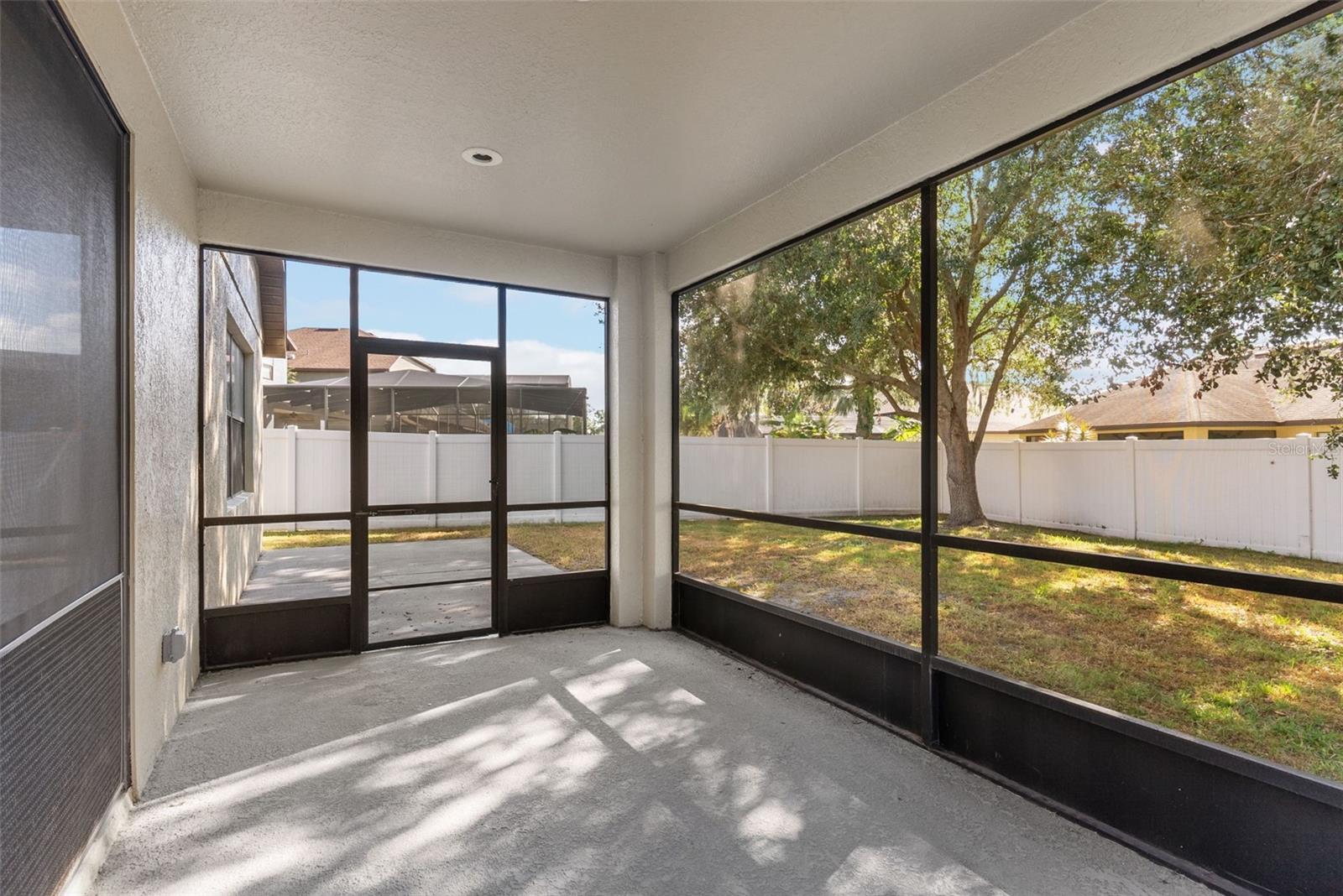 OAK LANDING - Residential