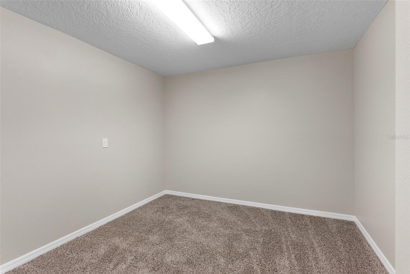 OAK LANDING - Residential