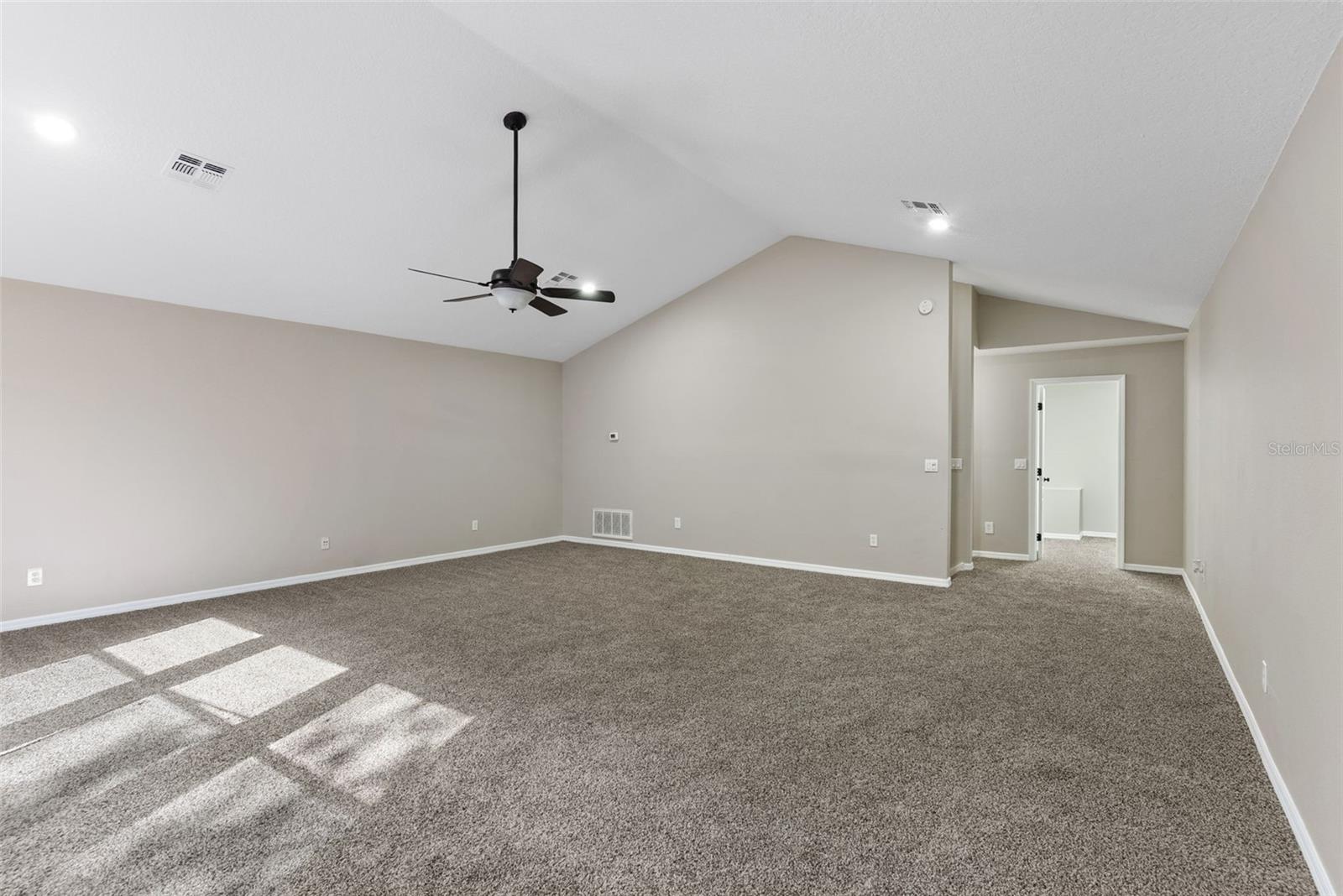 OAK LANDING - Residential