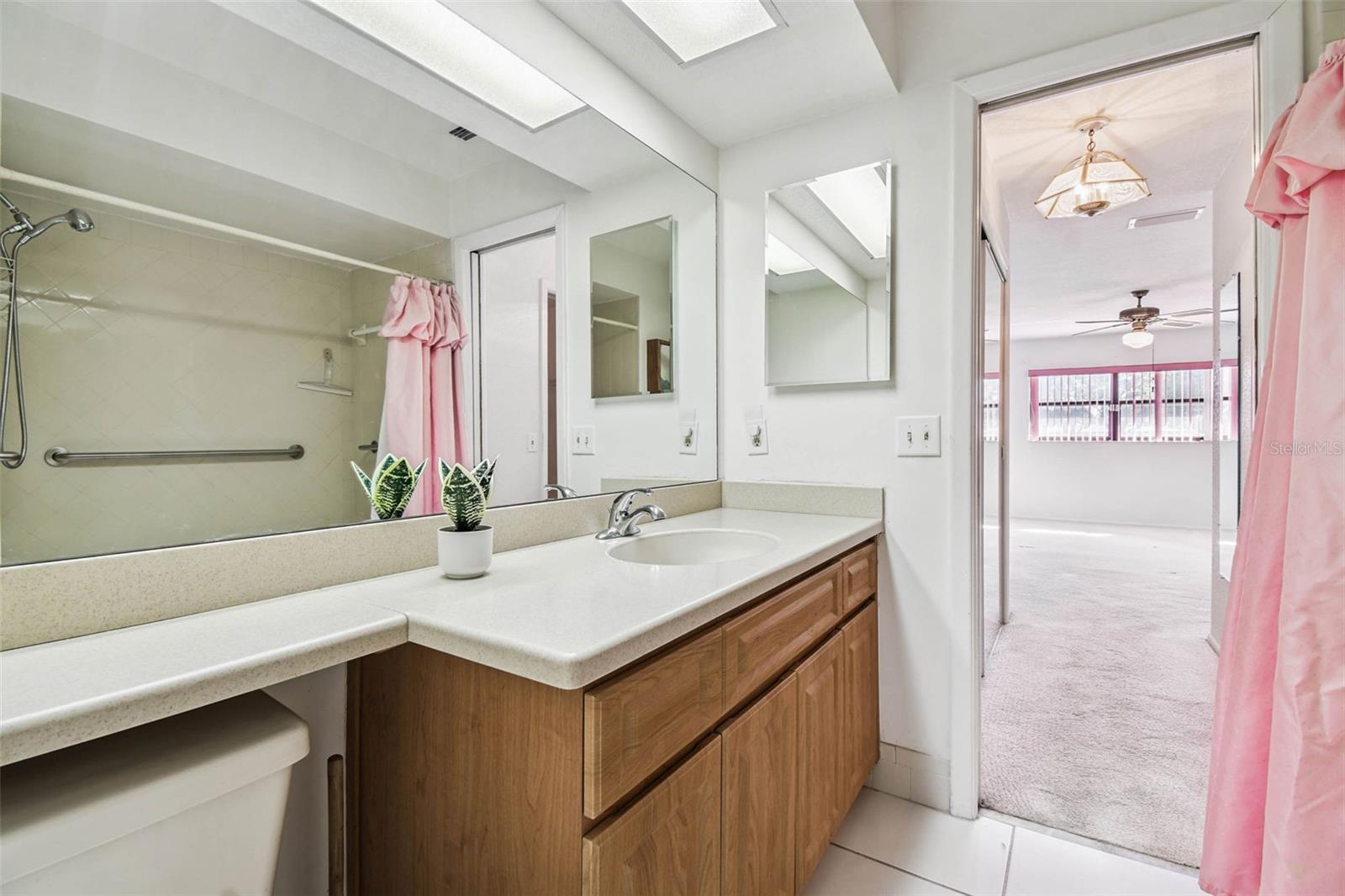 ORCHARDS RADCLIFFE CONDO - Residential