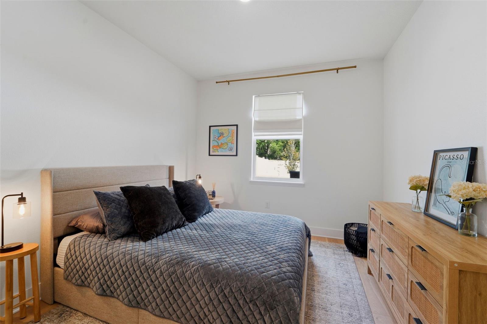 CORNERGATE SUB - Residential