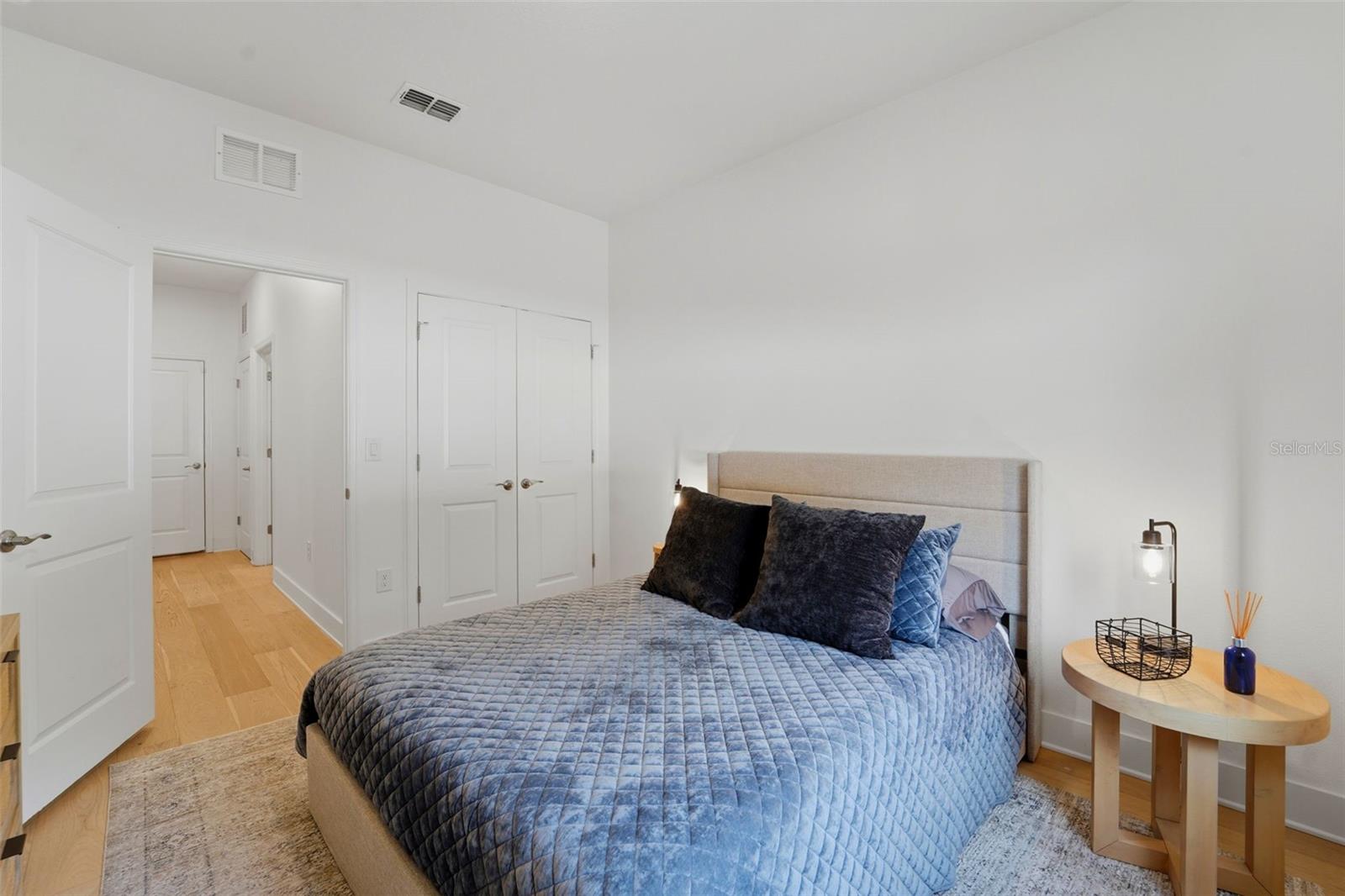 CORNERGATE SUB - Residential