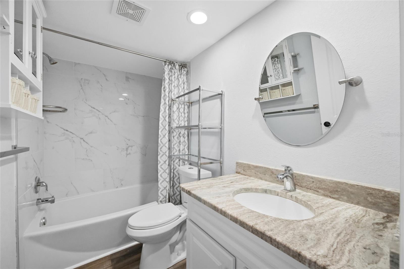 SAND PEBBLE POINTE CONDO 01 AMD 02 - Residential