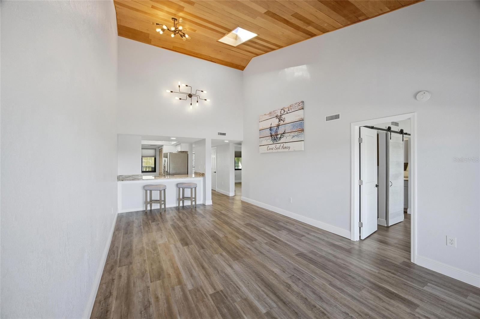 SAND PEBBLE POINTE CONDO 01 AMD 02 - Residential