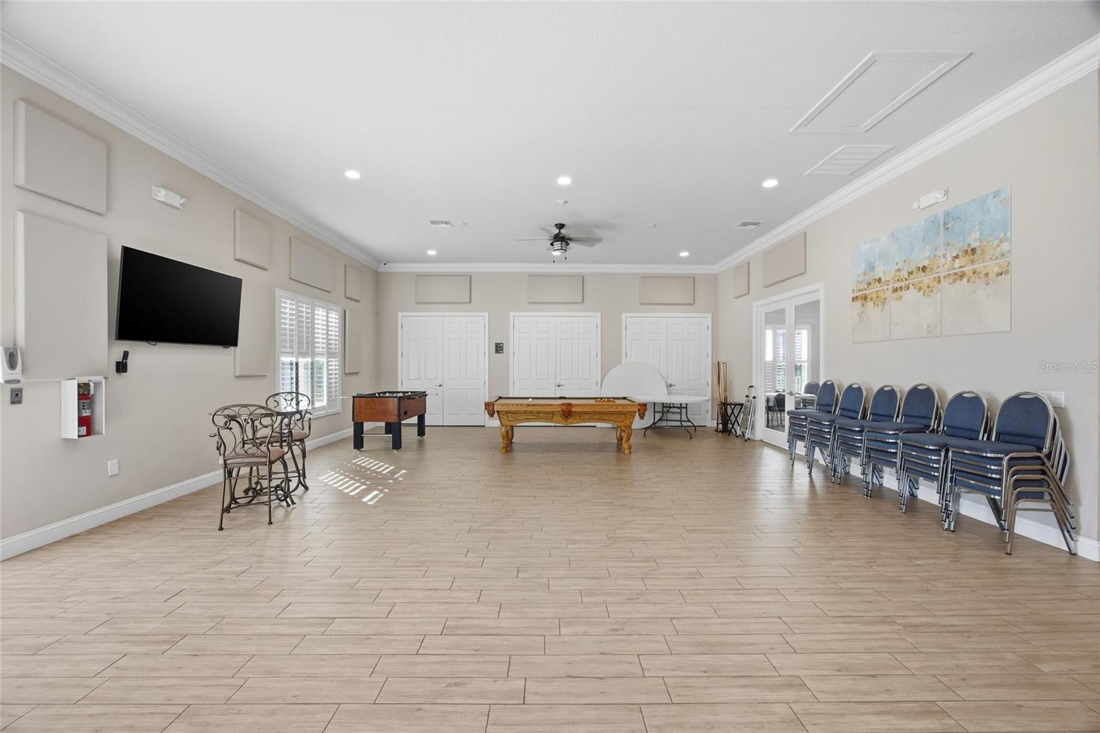 SAND PEBBLE POINTE CONDO 01 AMD 02 - Residential