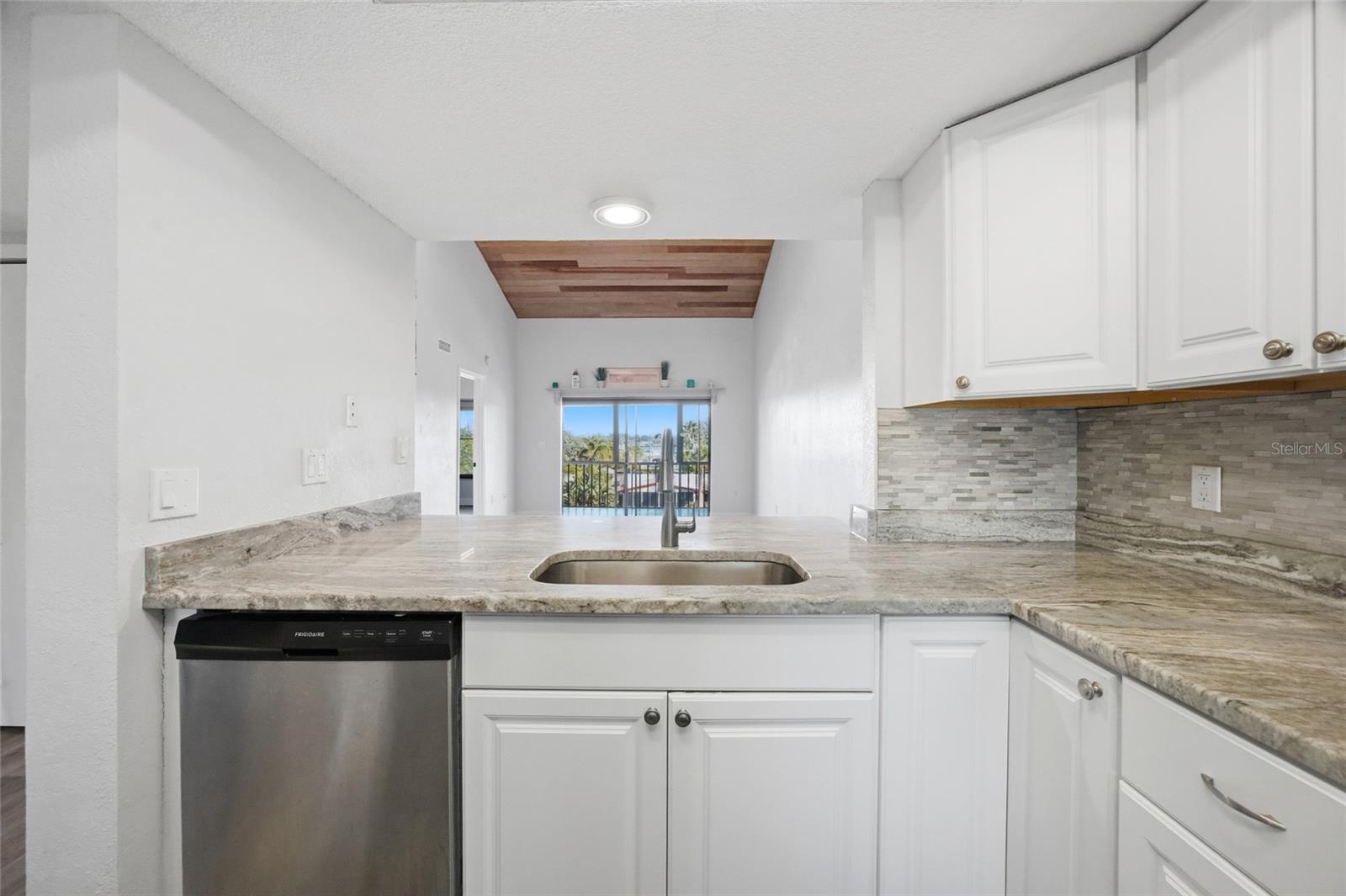 SAND PEBBLE POINTE CONDO 01 AMD 02 - Residential