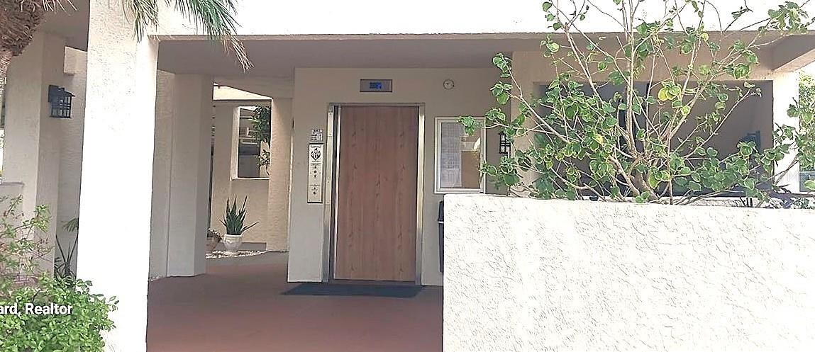 SAND PEBBLE POINTE CONDO 01 AMD 02 - Residential