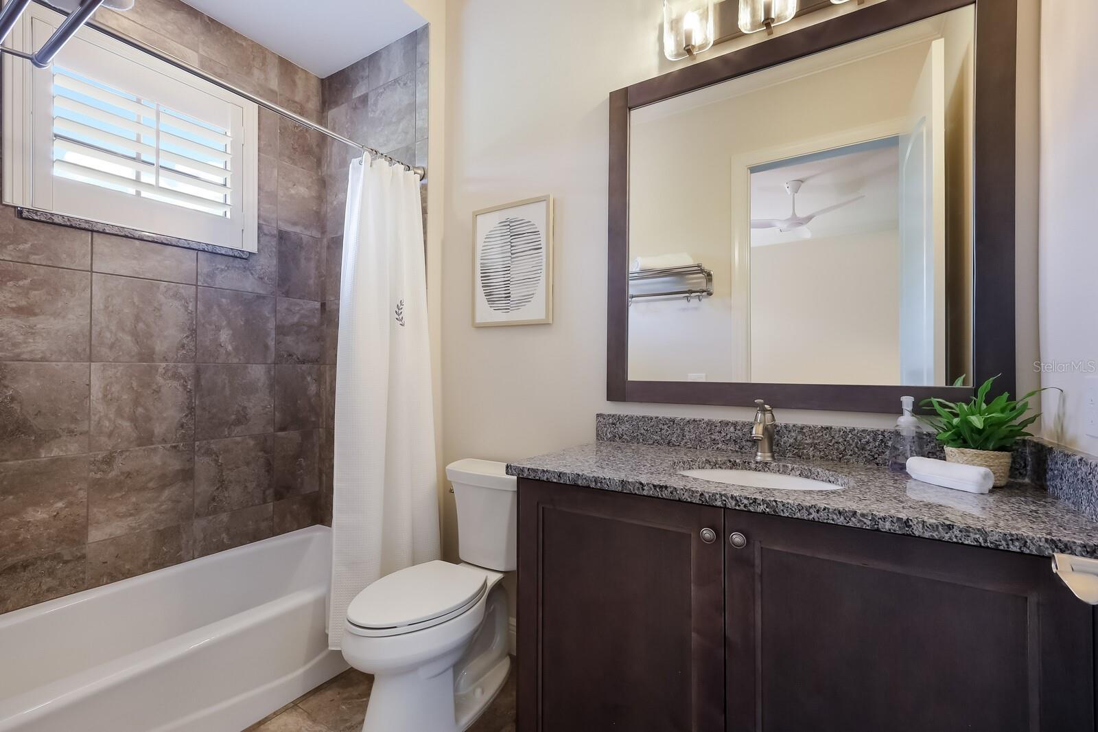 COUNTRY CLUB EAST AT LAKEWD RNCH YY1-4 - Residential