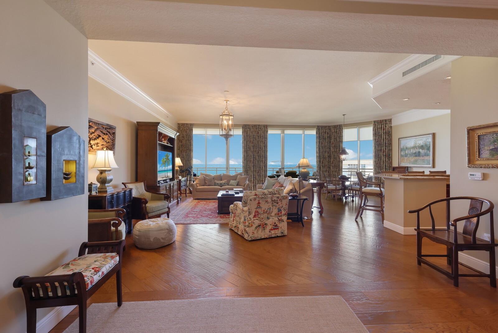 THE BEACH RESIDENCES - Residential