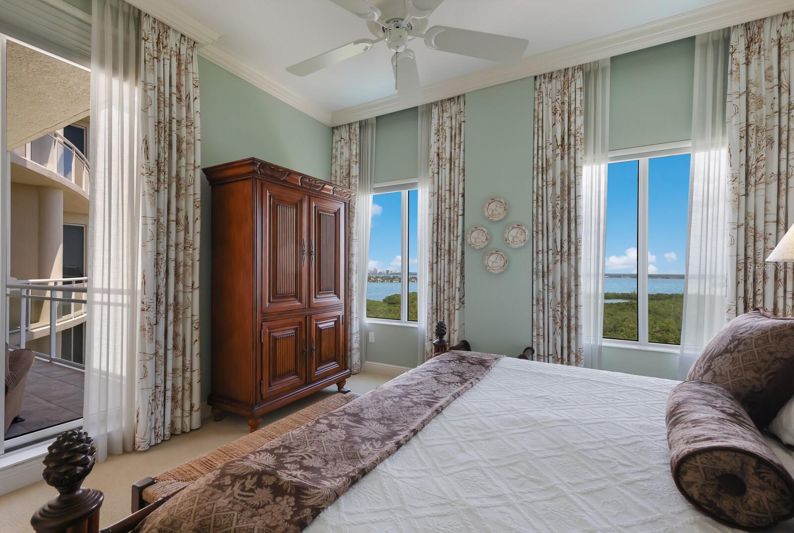 THE BEACH RESIDENCES - Residential