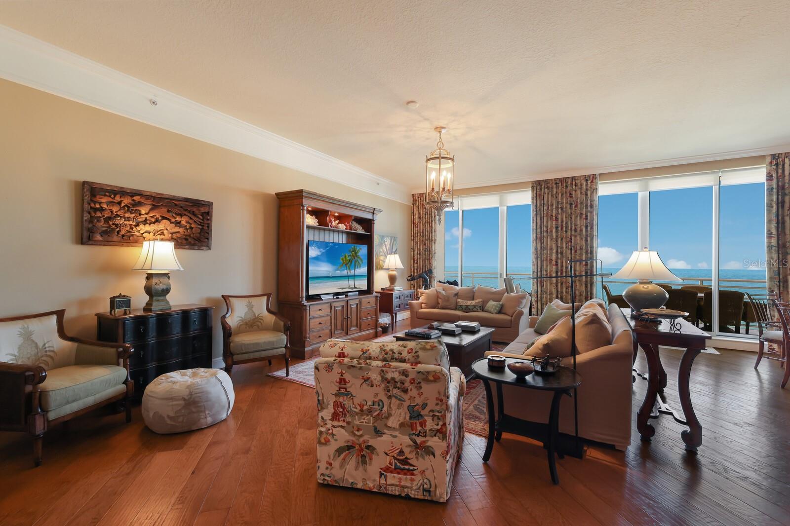 THE BEACH RESIDENCES - Residential