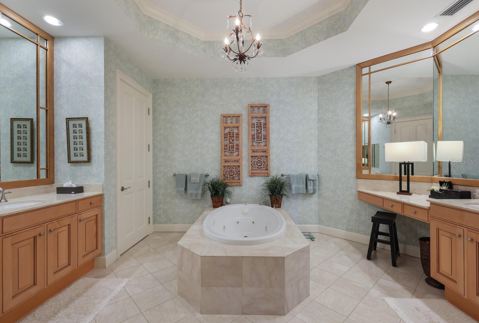 THE BEACH RESIDENCES - Residential