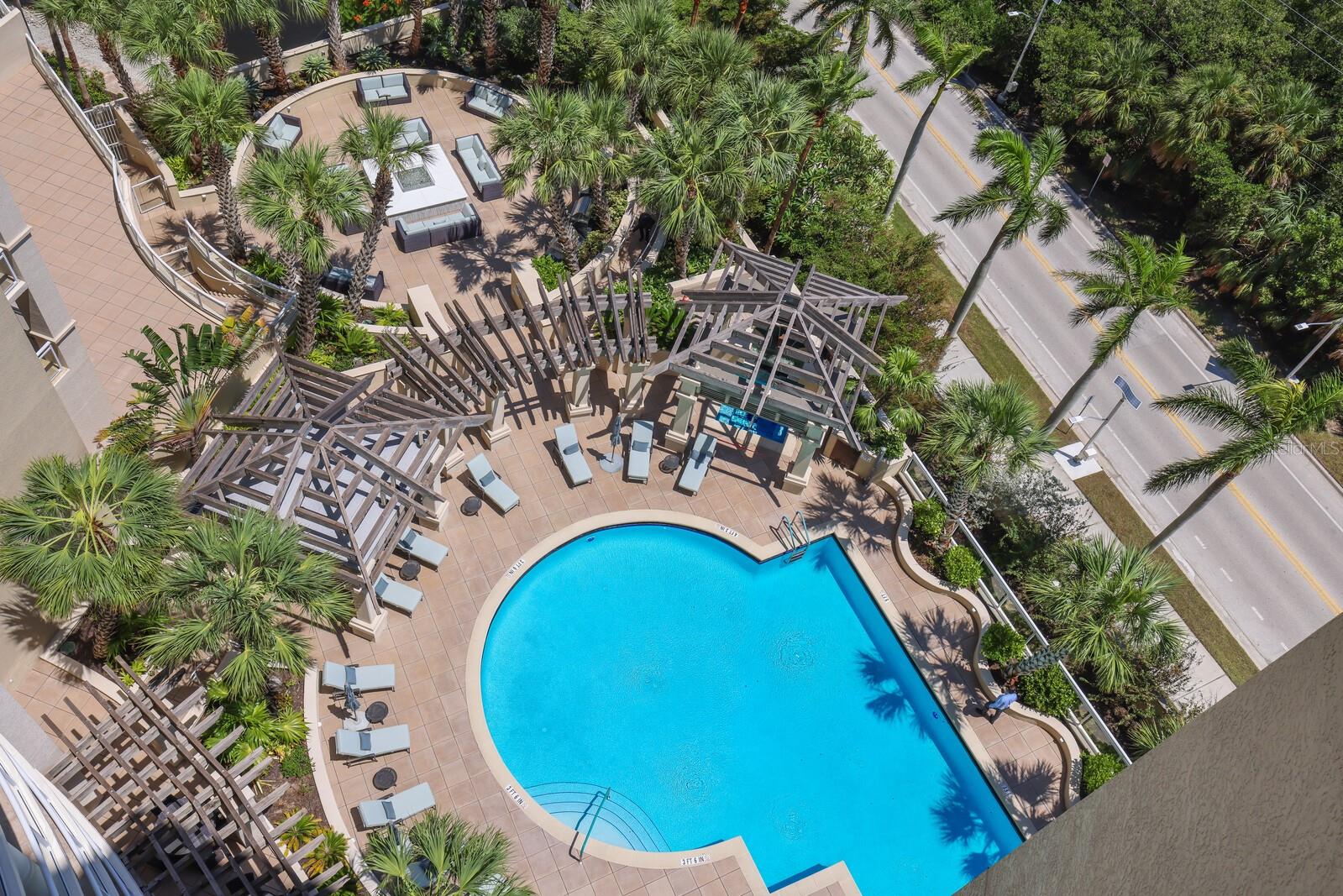 THE BEACH RESIDENCES - Residential