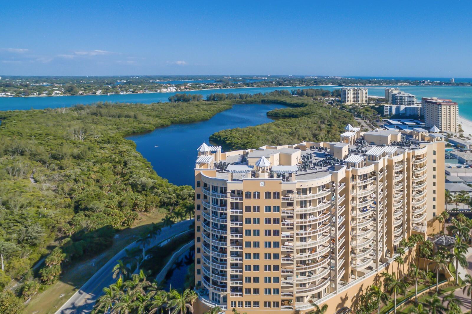 THE BEACH RESIDENCES - Residential