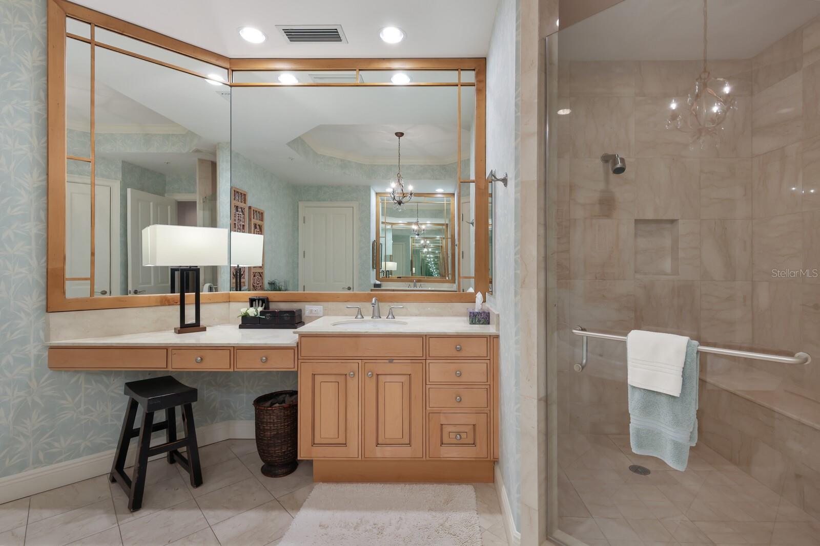 THE BEACH RESIDENCES - Residential