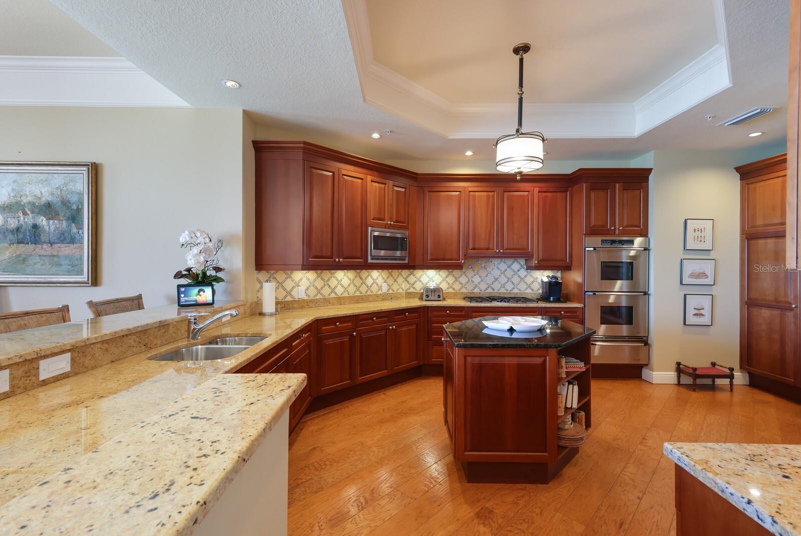 THE BEACH RESIDENCES - Residential