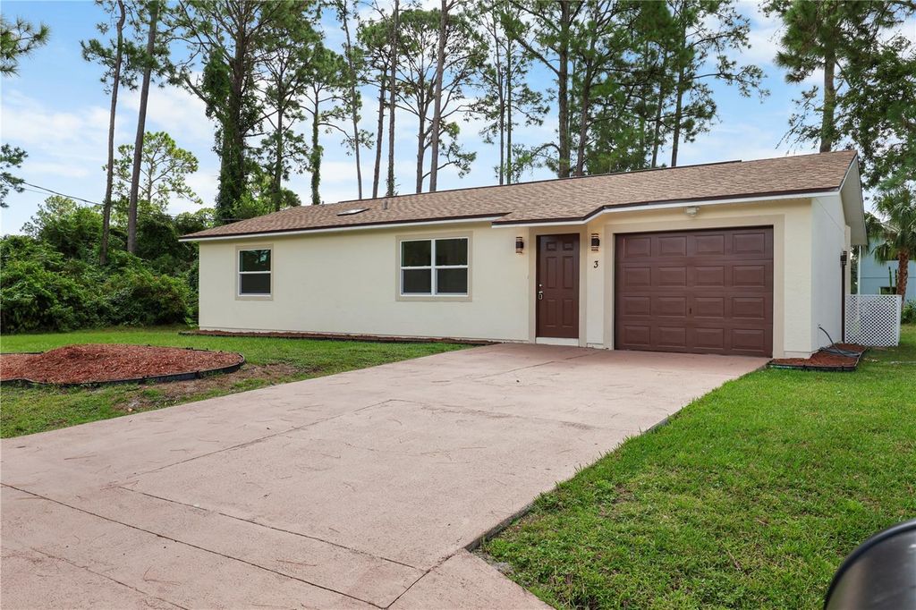 Photo of 3 Fenwood Lane, Palm Coast, FL 32137 (MLS # FC313116)