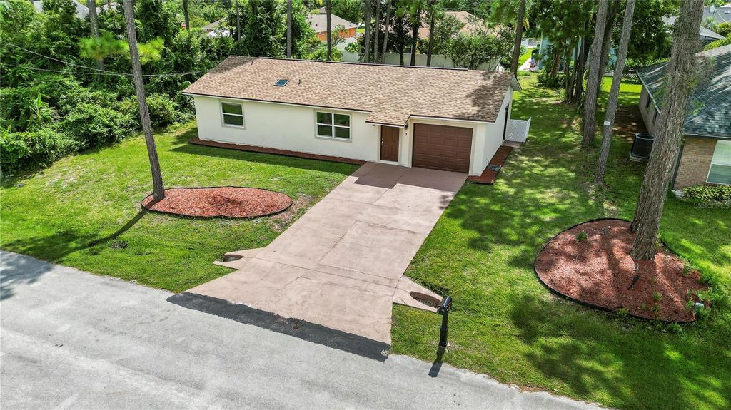 Photo of 3 Fenwood Lane, Palm Coast, FL 32137 (MLS # FC313116)