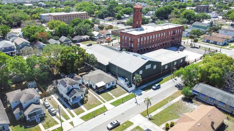 A home in TAMPA