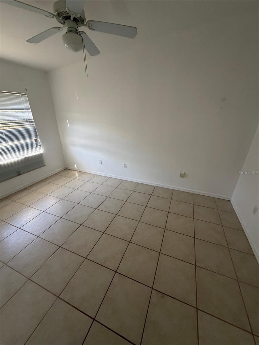 LEHIGH ESTATES - Residential Income